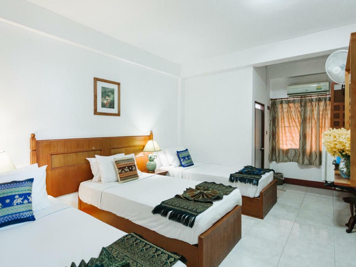 Hotel Rendezvous Oldtown Chiangmai à Chiang Mai Extérieur photo