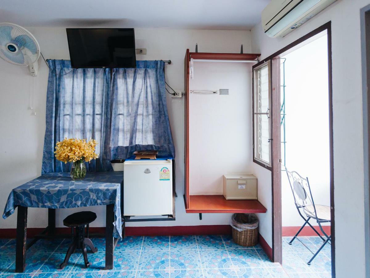 Hotel Rendezvous Oldtown Chiangmai à Chiang Mai Extérieur photo