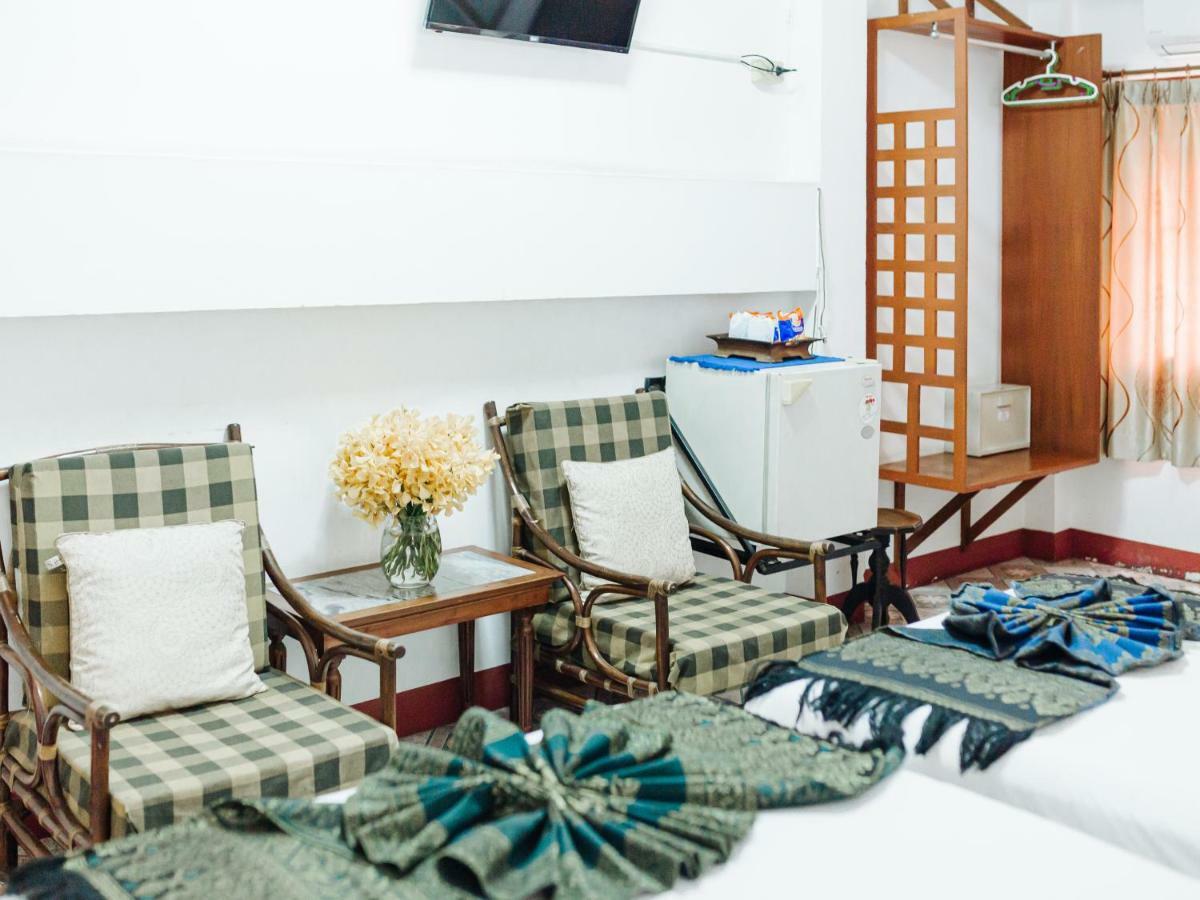 Hotel Rendezvous Oldtown Chiangmai à Chiang Mai Extérieur photo