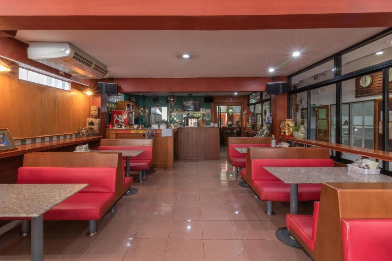Hotel Rendezvous Oldtown Chiangmai à Chiang Mai Extérieur photo